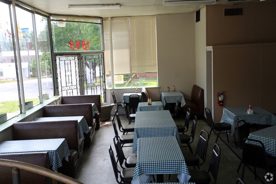 More Photos Of 1840 Hampton St, Columbia Storefront Retail Residential For Lease