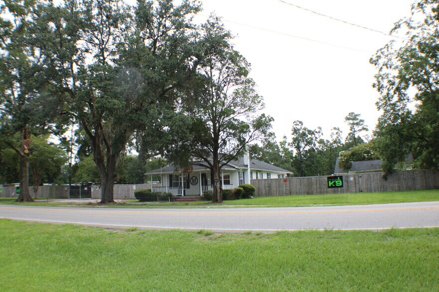 More Photos Of 860 Orangeburg Rd, Summerville Office Residential For Sale