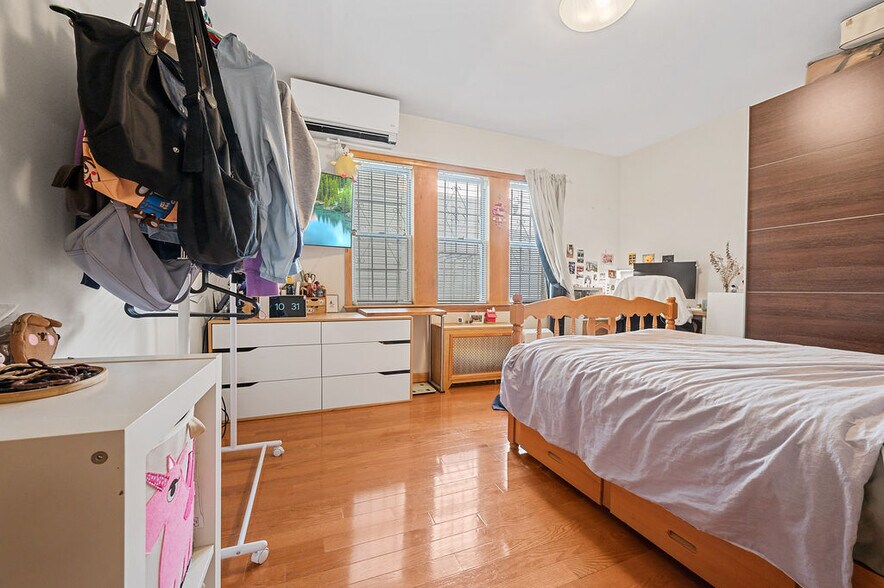 More Photos Of 1817 63rd St, Brooklyn Apartments For Sale