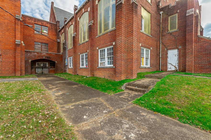 More Photos Of 1542 Dodds Ave, Chattanooga Specialty For Sale