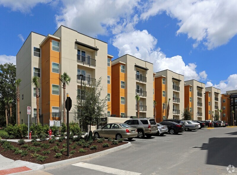 More Photos Of 12101 University Blvd, Orlando Unknown For Lease