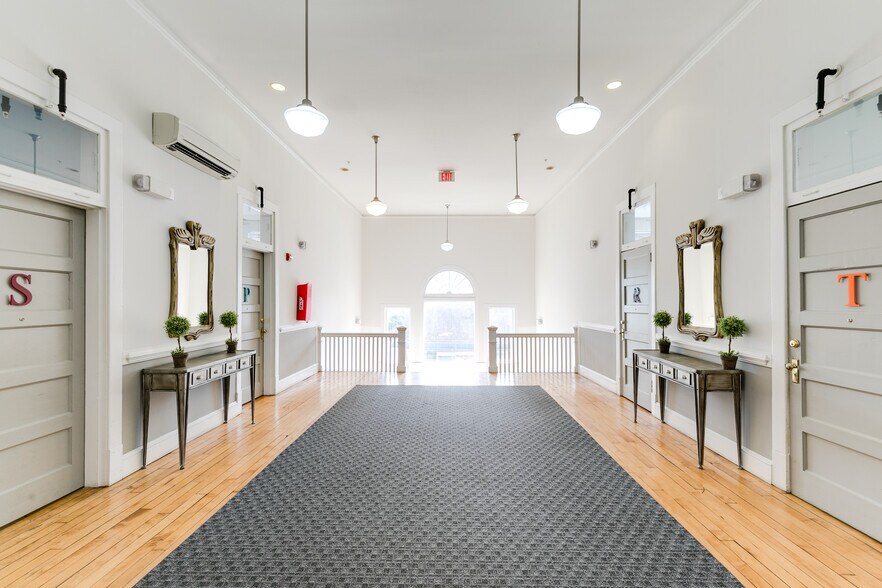 More Photos Of 141 E Wythe St, Petersburg Apartments For Sale