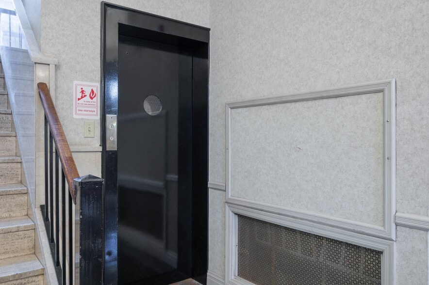 More Photos Of 22 South St, Morristown Office For Lease