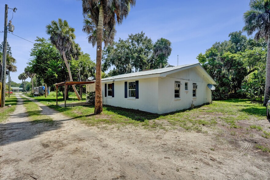 More Photos Of , Moore Haven Multifamily For Sale