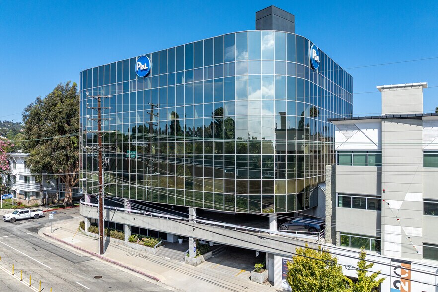 Primary Photo Of 500 S Sepulveda Blvd, Los Angeles Coworking Space