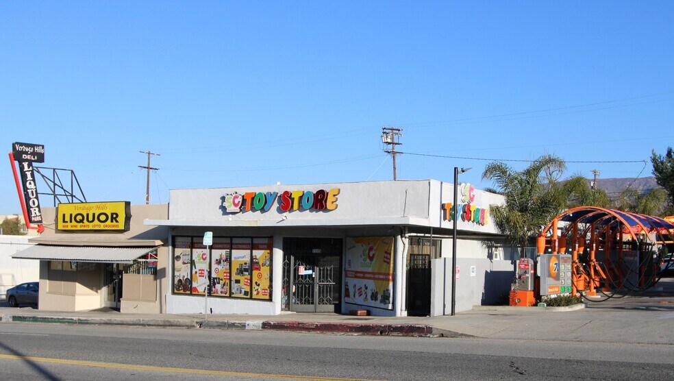 More Photos Of 7115 Foothill Blvd, Tujunga Storefront Retail Office For Sale