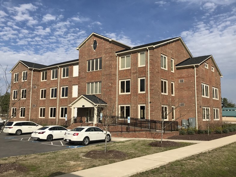 More Photos Of 7724 Raeford Rd, Fayetteville Medical For Sale