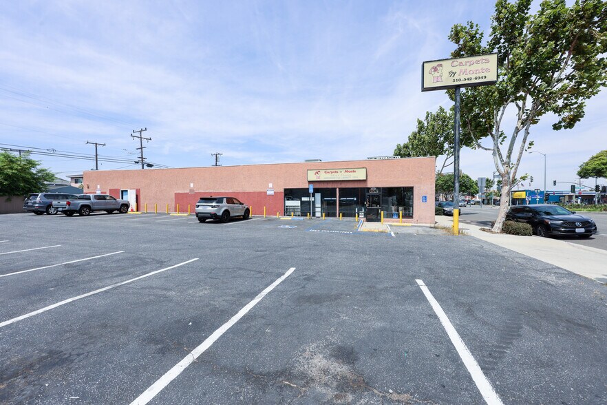 More Photos Of 16607-16617 Hawthorne Blvd, Lawndale Storefront For Sale