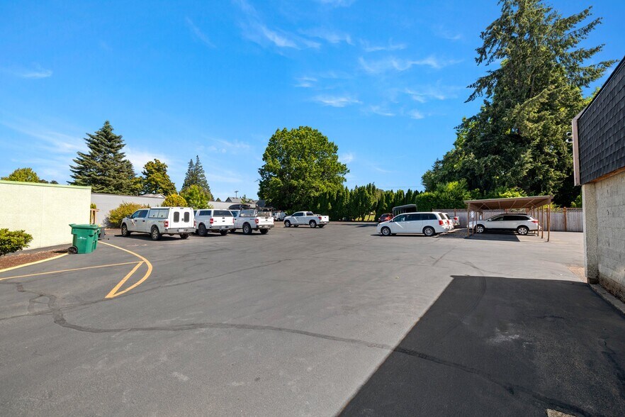 More Photos Of 2318 Pacific Ave, Forest Grove Office For Sale