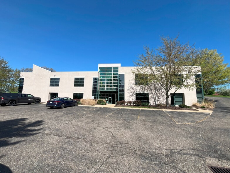More Photos Of 450 Grant St, Akron Office For Lease