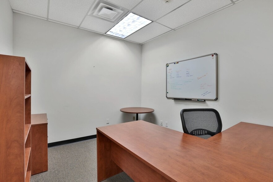 More Photos Of 16 Harrison Ave, Yonkers Warehouse For Lease