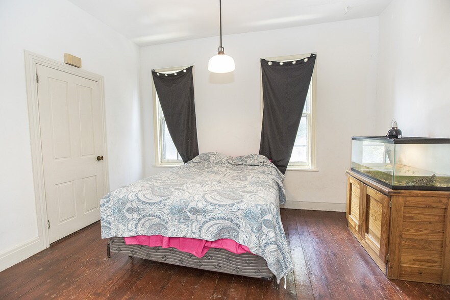 More Photos Of 731 Washington St, Reading Multifamily For Sale