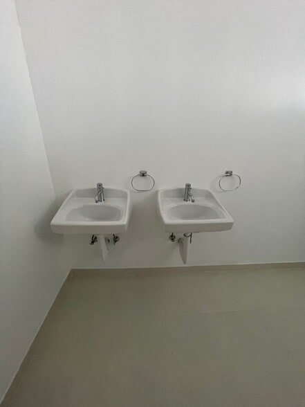 More Photos Of 7216 Valmont St, Tujunga Lodge Meeting Hall For Sale