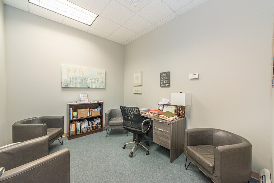 More Photos Of 83 Spring St, Newton Office For Sale