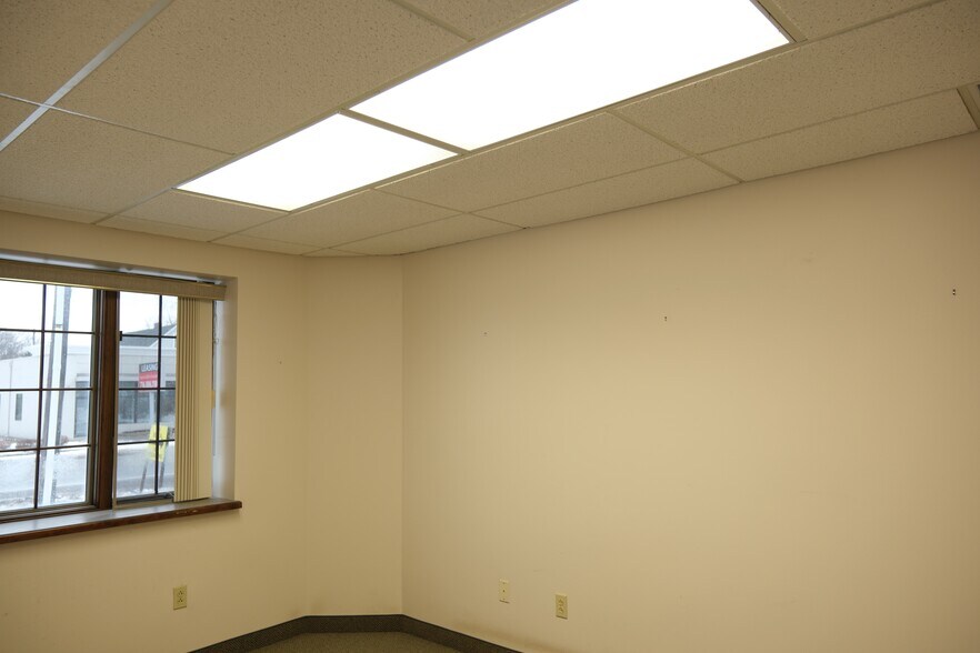 More Photos Of 4085 Seneca St, West Seneca Medical For Lease