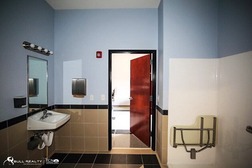More Photos Of 22 Madras Pky, Newnan Healthcare For Lease