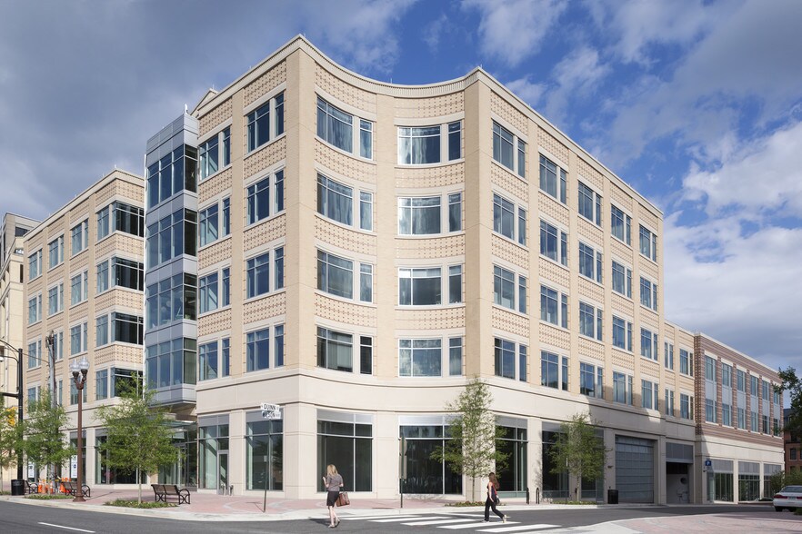 More Photos Of 1776 Wilson Blvd, Arlington Office For Lease