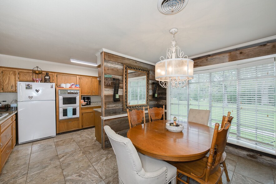 More Photos Of 11184 Dan Williams Ln, College Station Warehouse For Sale