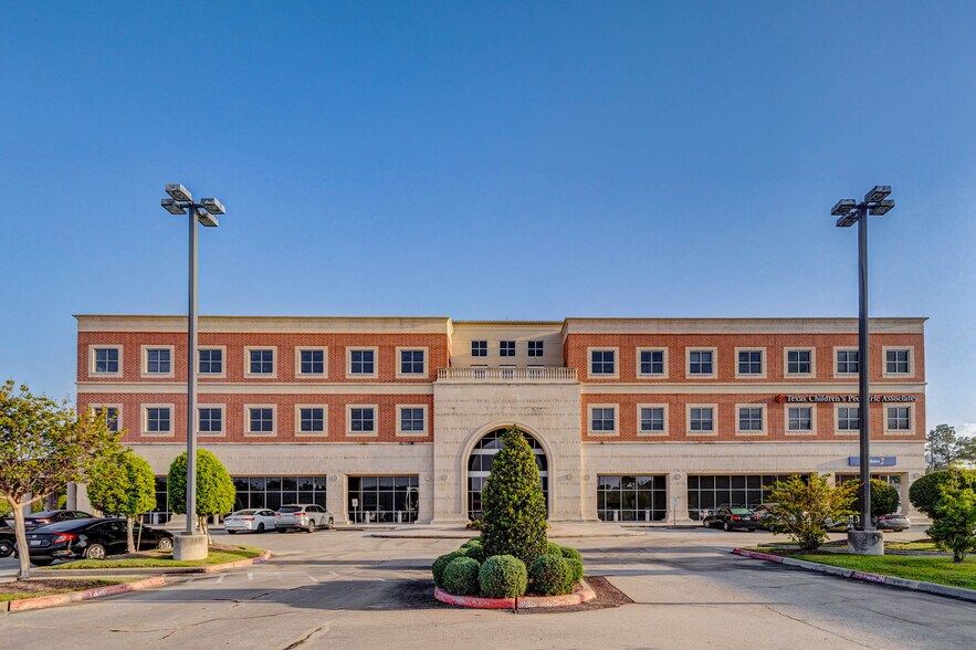 Primary Photo Of 4949 Fairmont Pky, Pasadena Office For Lease