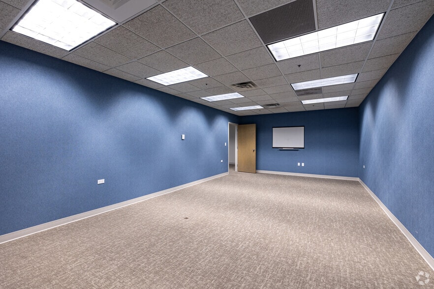 More Photos Of 651 Perimeter Dr, Lexington Office For Lease