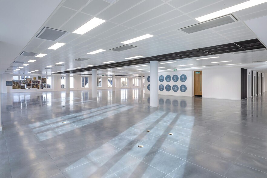 More Photos Of 1 Kingsway, London Office For Lease