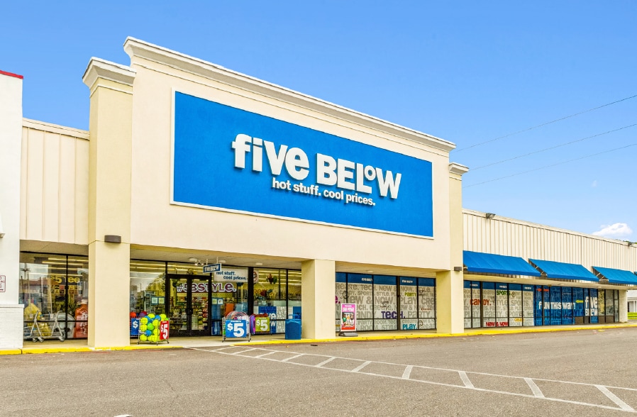 More Photos Of 801-840 S Walnut St, Starke General Retail For Sale