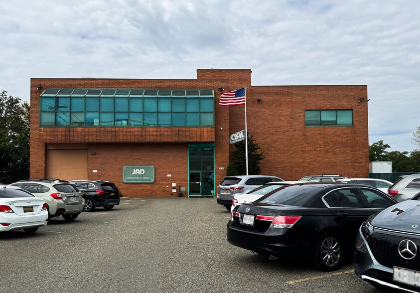 Primary Photo Of 20-27 119th St, College Point Warehouse For Lease