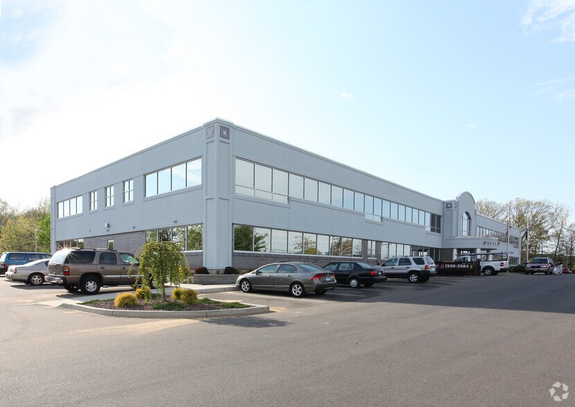 More Photos Of 55 Sebethe Dr, Cromwell Office For Lease