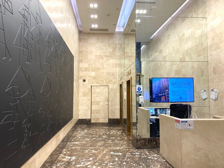 Primary Photo Of 252 W 38th St, New York Office For Lease