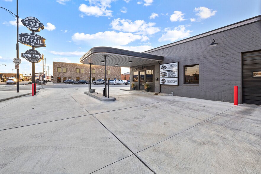 More Photos Of 312 Main St, Weatherford Land For Sale