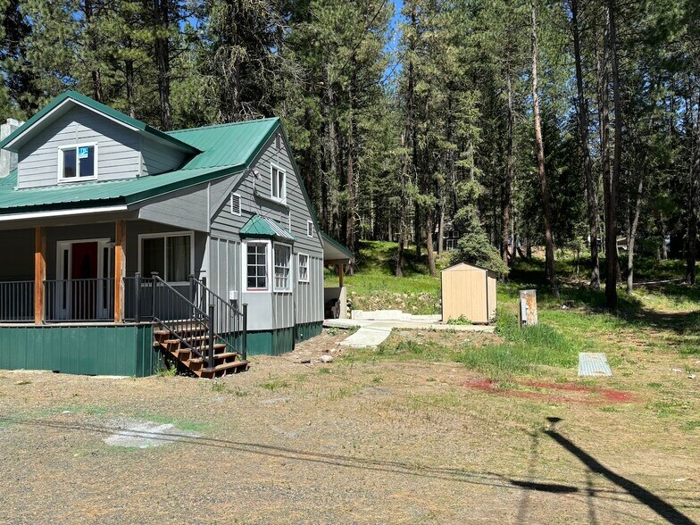 More Photos Of 305 N 3rd St, Mccall Freestanding For Sale