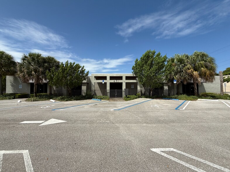 More Photos Of 469 Spencer Dr, West Palm Beach Medical For Lease