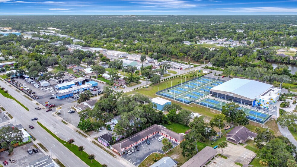 More Photos Of 1028 Ridgewood Ave, Daytona Beach Hospitality For Sale