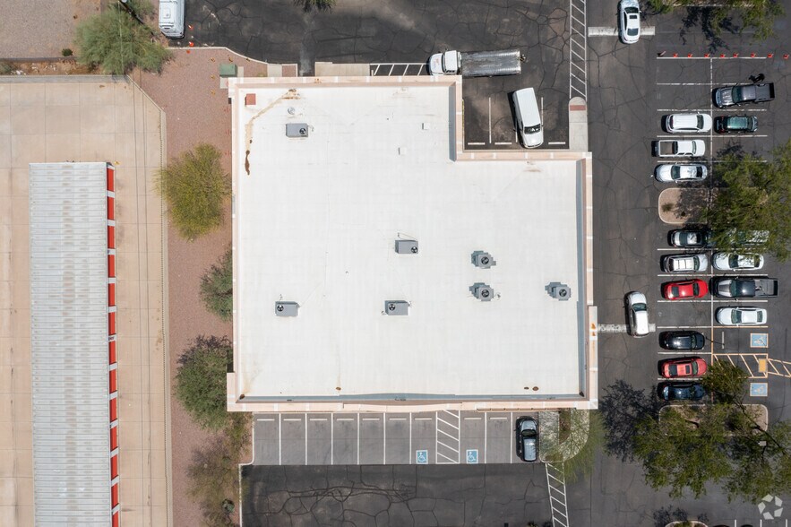 More Photos Of 3996 W Ina Rd, Tucson General Retail For Lease