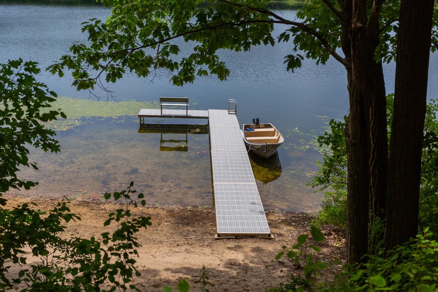 More Photos Of 7103 Lake View Rdg, Lake Ann Hospitality For Sale