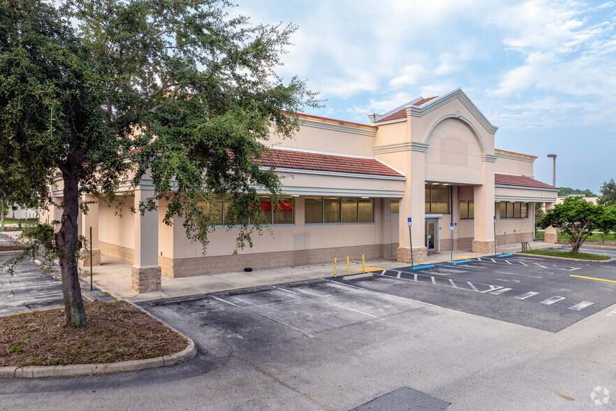 Primary Photo Of 5886 Conroy Windermere Rd, Orlando Drugstore For Sale