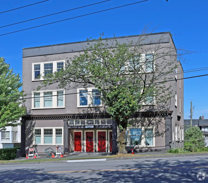 Primary Photo Of 3636 Fraser St, Vancouver Apartments For Sale