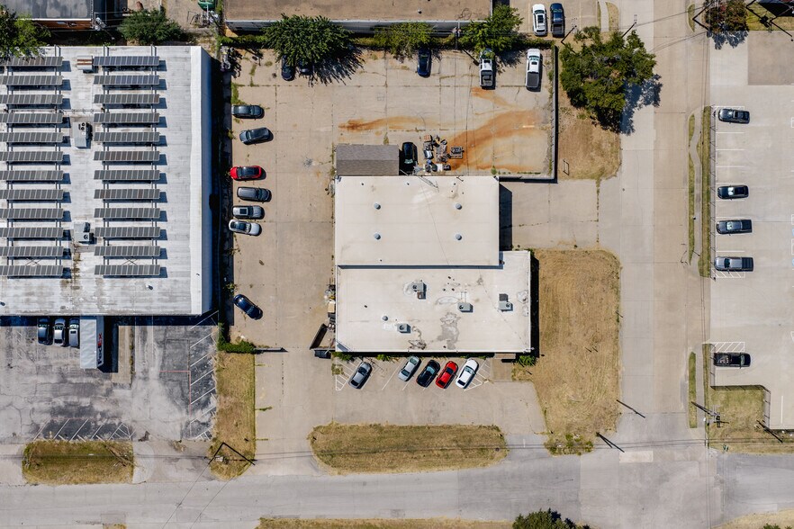 More Photos Of 2120 Regency Dr, Irving Light Distribution For Sale