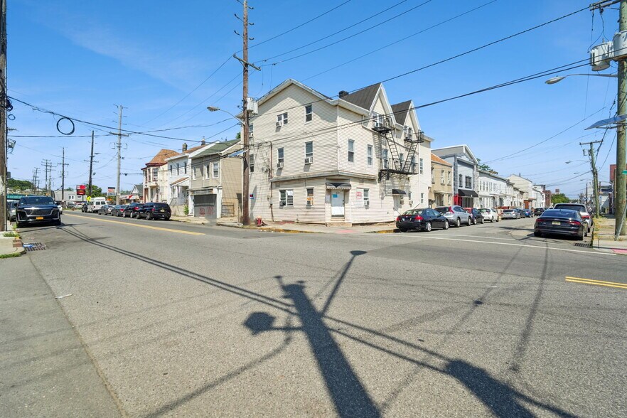Primary Photo Of 196-198 Beech St, Paterson Apartments For Sale