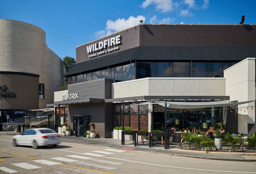 More Photos Of 2-564 Oakbrook Ctr, Oak Brook Unknown For Lease