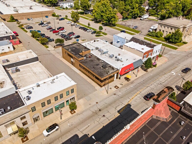More Photos Of 211 Maple St, Big Rapids Office Residential For Lease