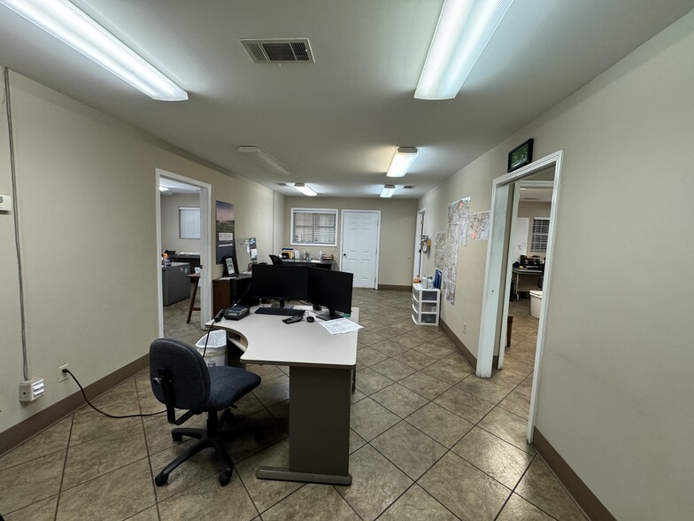 More Photos Of 400 Carver St, Mount Vernon Warehouse For Sale