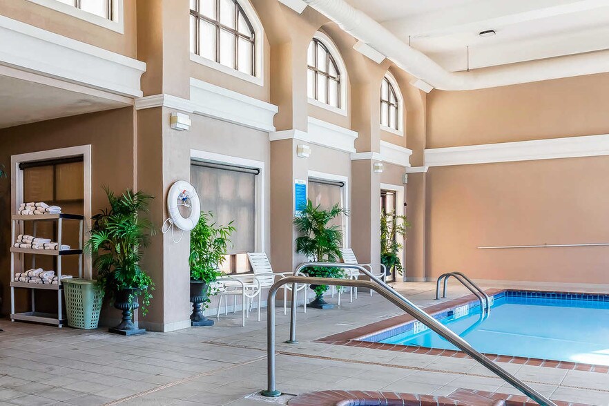 More Photos Of 4225 American Way, Memphis Hotel For Sale