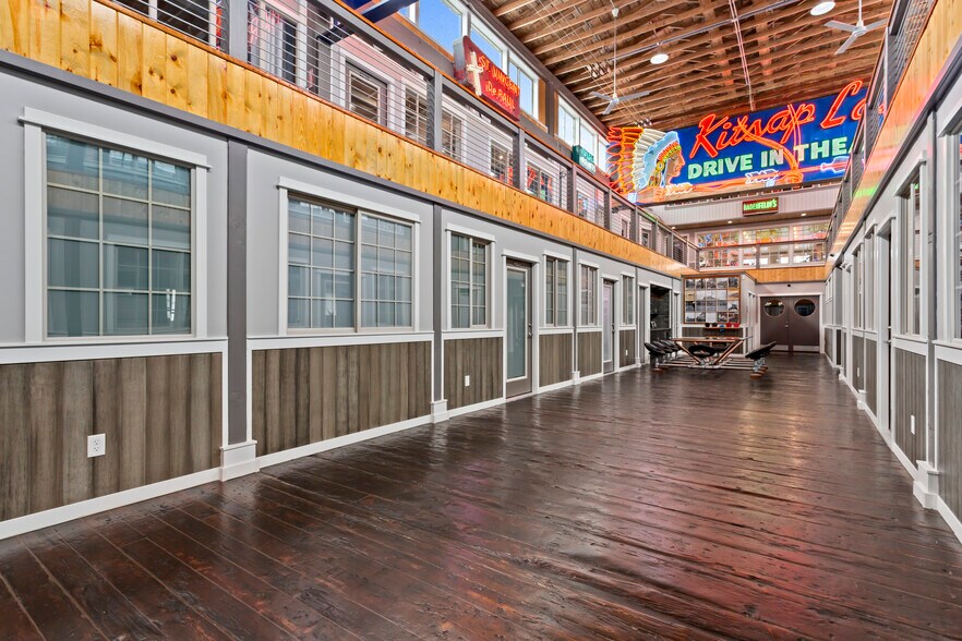 More Photos Of 3201 1st Ave S, Seattle Loft Creative Space For Lease