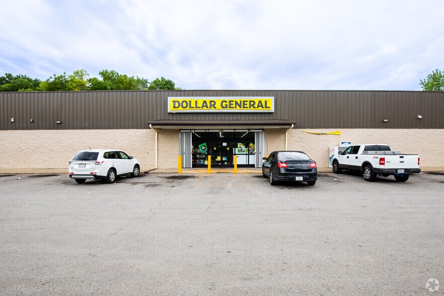 Primary Photo Of 5000 E Linwood Blvd, Kansas City Freestanding For Lease