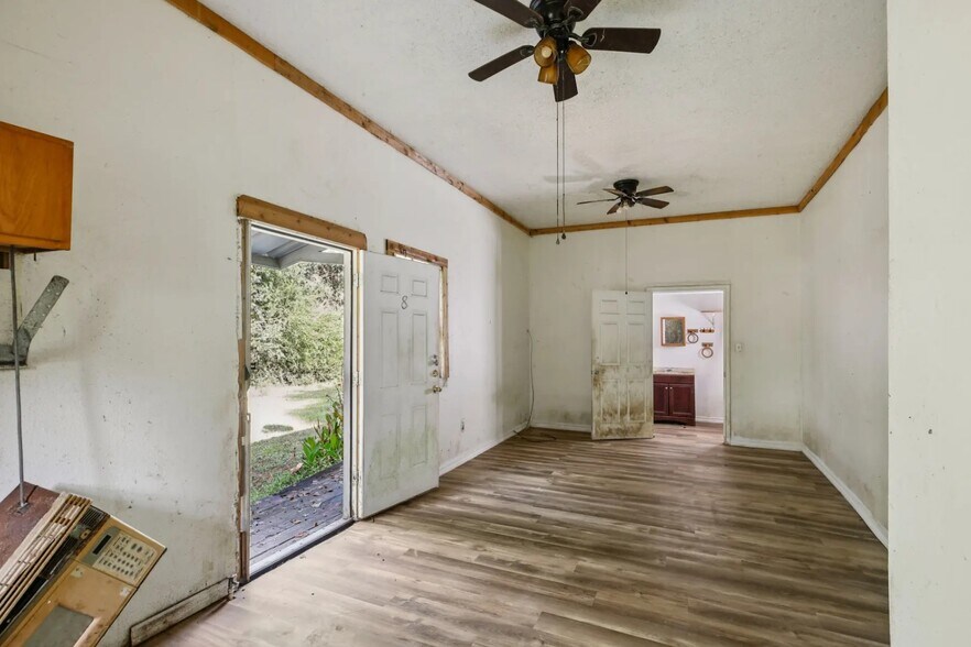 More Photos Of 242 Bishop, Livingston Apartments For Sale