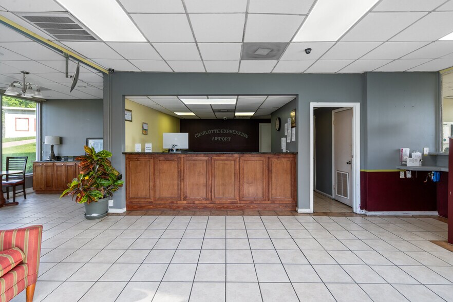 More Photos Of 1240 S Lucky Penny St, Charlotte Hotel For Sale