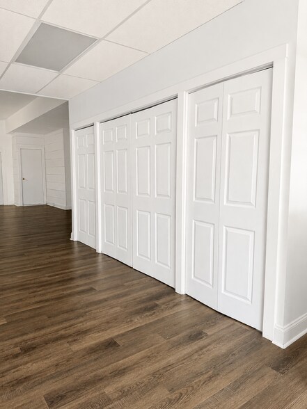 More Photos Of 113-115 E 3rd St, Rushville Storefront Retail Residential For Sale