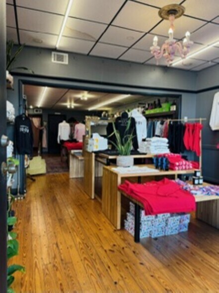 More Photos Of 100-106 State St, Newburgh Freestanding For Lease