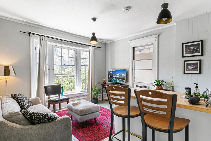 More Photos Of 1138 N Clarkson St, Denver Apartments For Sale